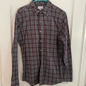 Sonoma plaid men’s button down shirt.